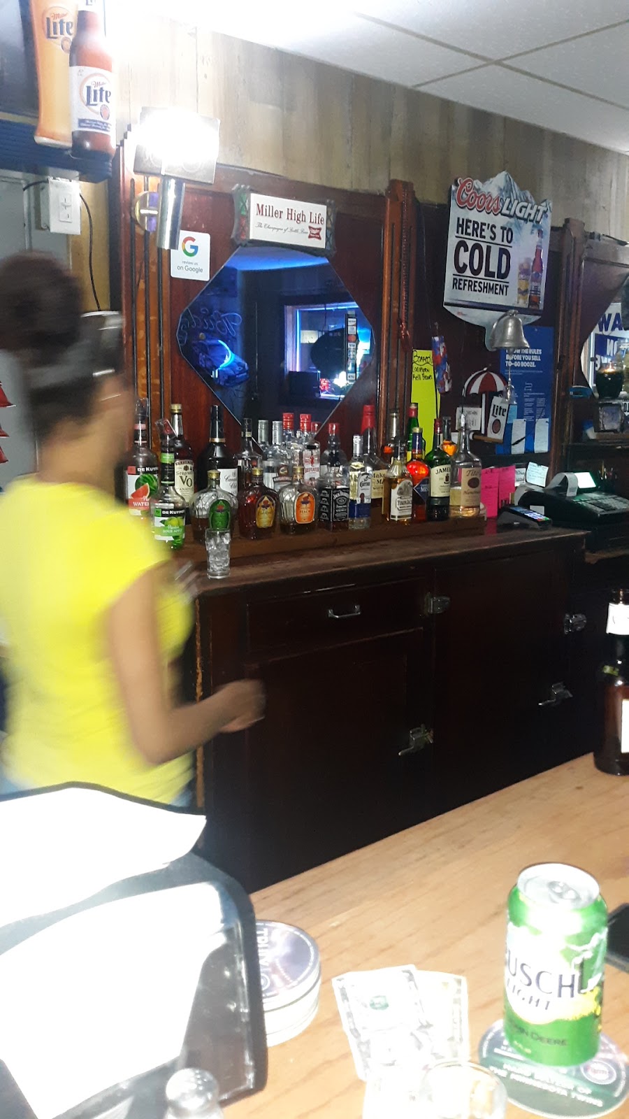 The Iowa Pub | restaurant | 2103 Des Moines Ave, Burlington, IA 52601, USA | 3197532634 OR +1 319-753-2634