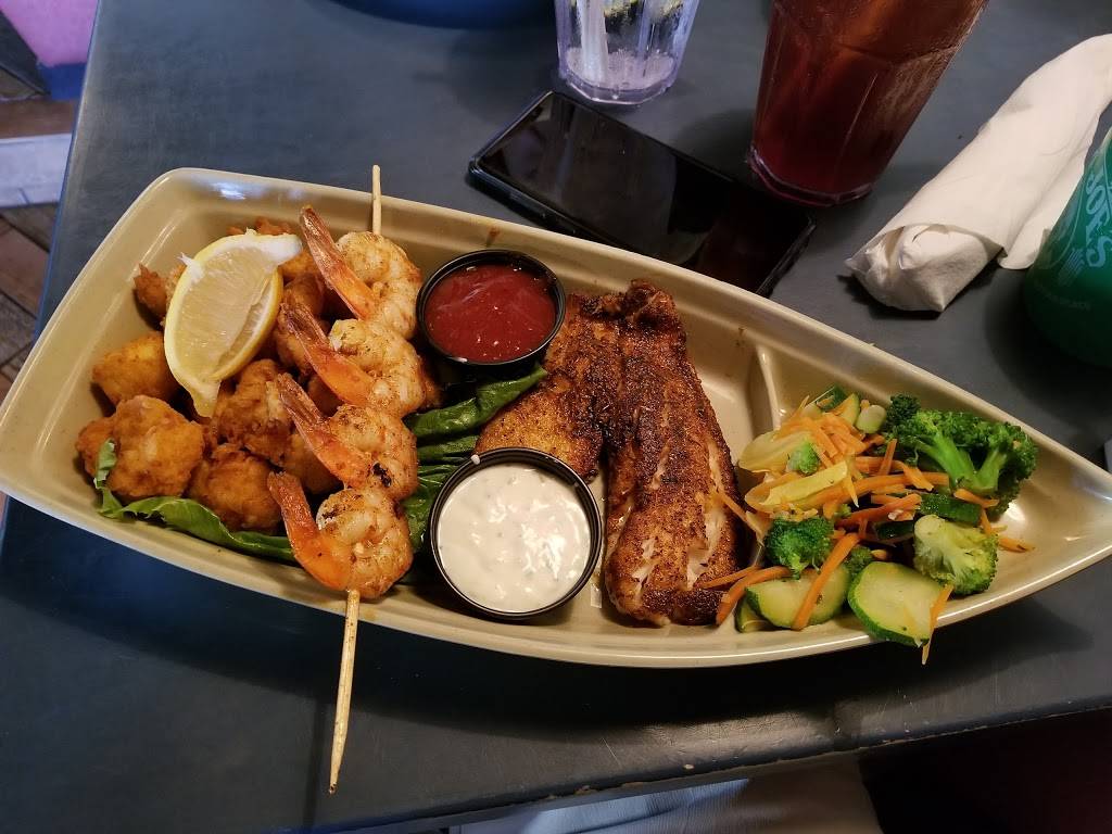 Sloppy Joes | restaurant | 10650 Gulf Blvd, Treasure Island, FL 33706, USA | 7273671600 OR +1 727-367-1600