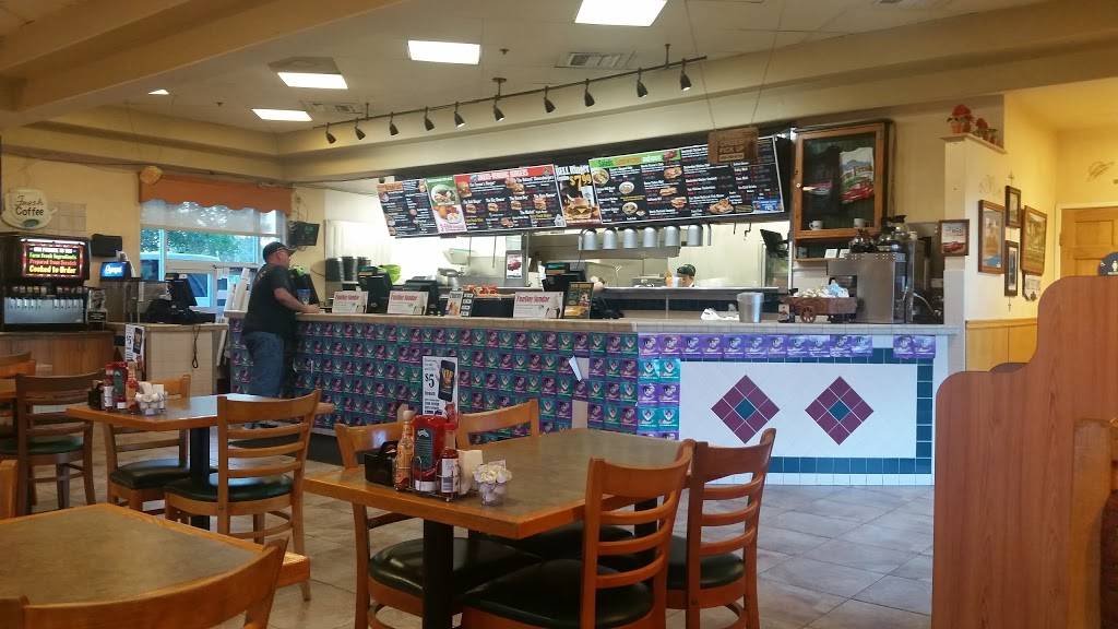 Farmer Boys | restaurant | 10475 Mountain View Ave, Loma Linda, CA 92354, USA | 9097996714 OR +1 909-799-6714