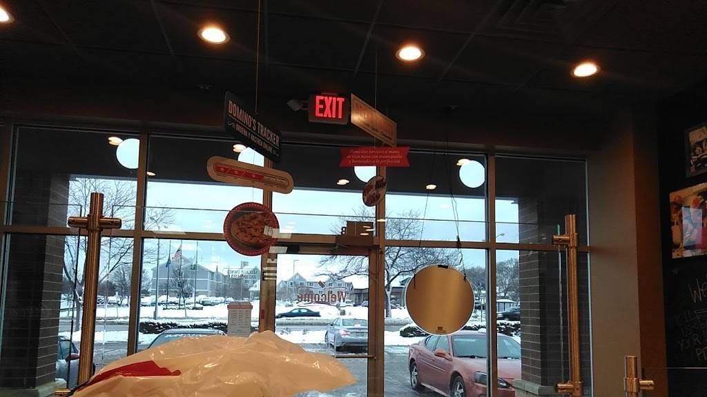 Dominos Pizza | meal delivery | 552 W Layton Ave, Milwaukee, WI 53207, USA | 4145334000 OR +1 414-533-4000