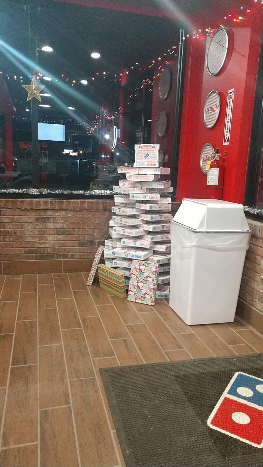 Dominos Pizza | meal delivery | 4520 Mahoning Ave, Austintown, OH 44515, USA | 3303308898 OR +1 330-330-8898