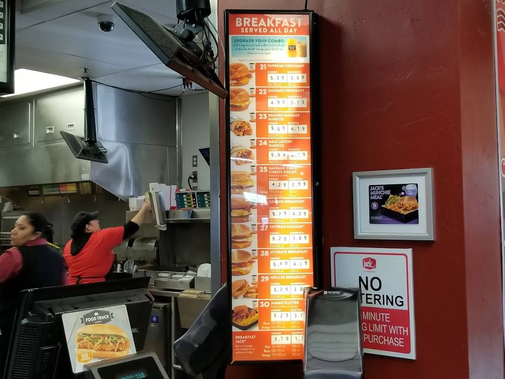 Jack in the Box | restaurant | 7110 Camino Arroyo, Gilroy, CA 95020, USA | 4088478131 OR +1 408-847-8131