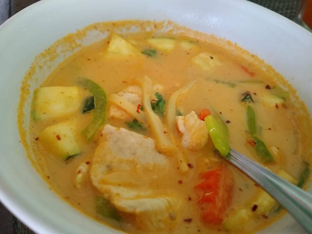 Kinnaree Thai Cuisine | restaurant | 1227 E 32nd St #1, Joplin, MO 64804, USA | 4177814442 OR +1 417-781-4442