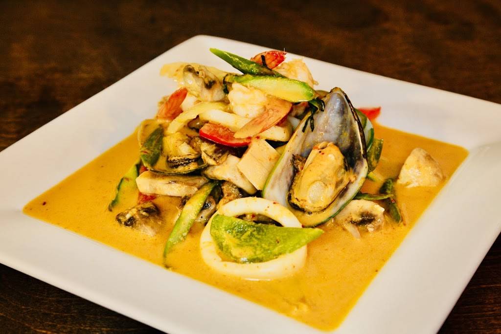 Nine North (Viet-Thai Cuisine) | restaurant | 86 Dalhousie St, Brantford, ON N3T 2J2, Canada | 5193047090 OR +1 519-304-7090