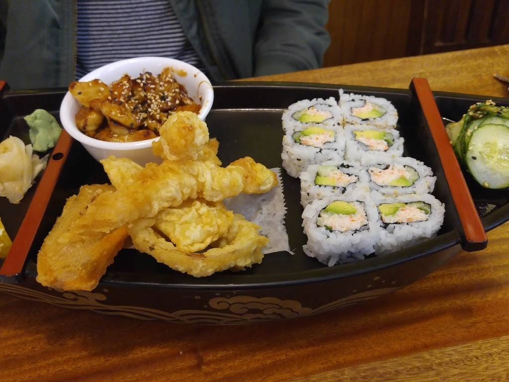 Pudthai & Sushi | restaurant | 2964 S Rochester Rd, Rochester, MI 48307, USA | 2482996890 OR +1 248-299-6890