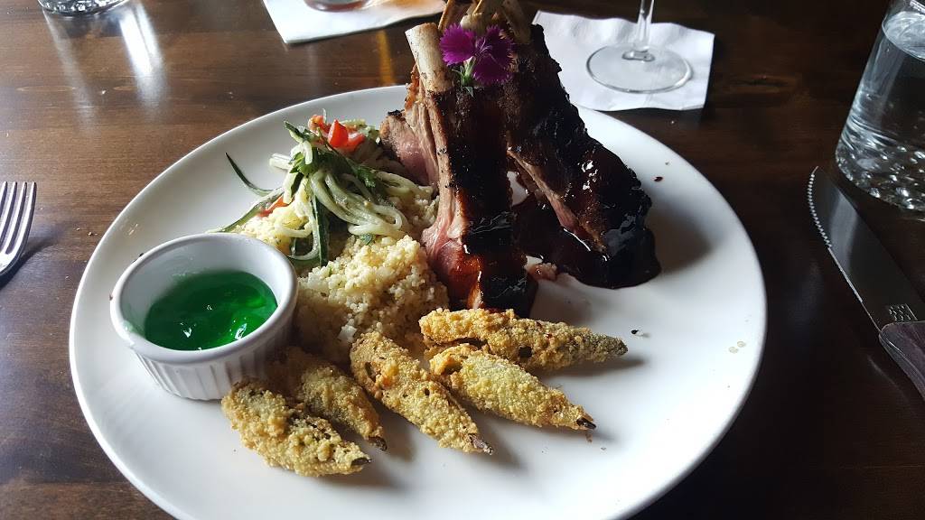 Savoy Bar & Grill | restaurant | 10601 Montgomery Blvd NE, Albuquerque, NM 87111, USA | 5052949463 OR +1 505-294-9463