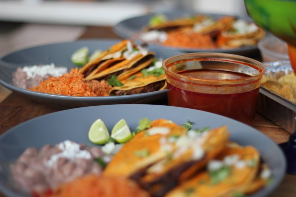 Combi Taco | restaurant | 810 Vallejo St, Denver, CO 80204, USA | 3035258840 OR +1 303-525-8840