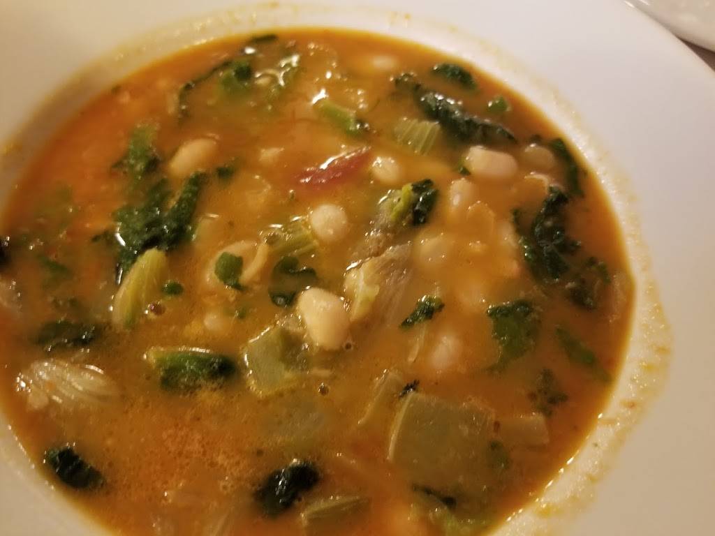 Dominics | restaurant | 453 Avenel St, Avenel, NJ 07001, USA | 7327263355 OR +1 732-726-3355