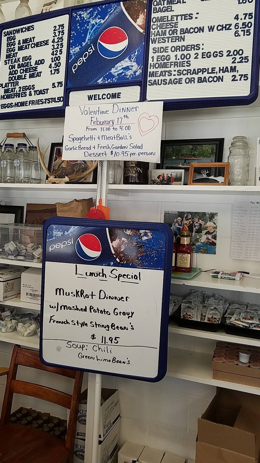 M & H | restaurant | 12296 Union St, Milton, DE 19968, USA | 3026844570 OR +1 302-684-4570