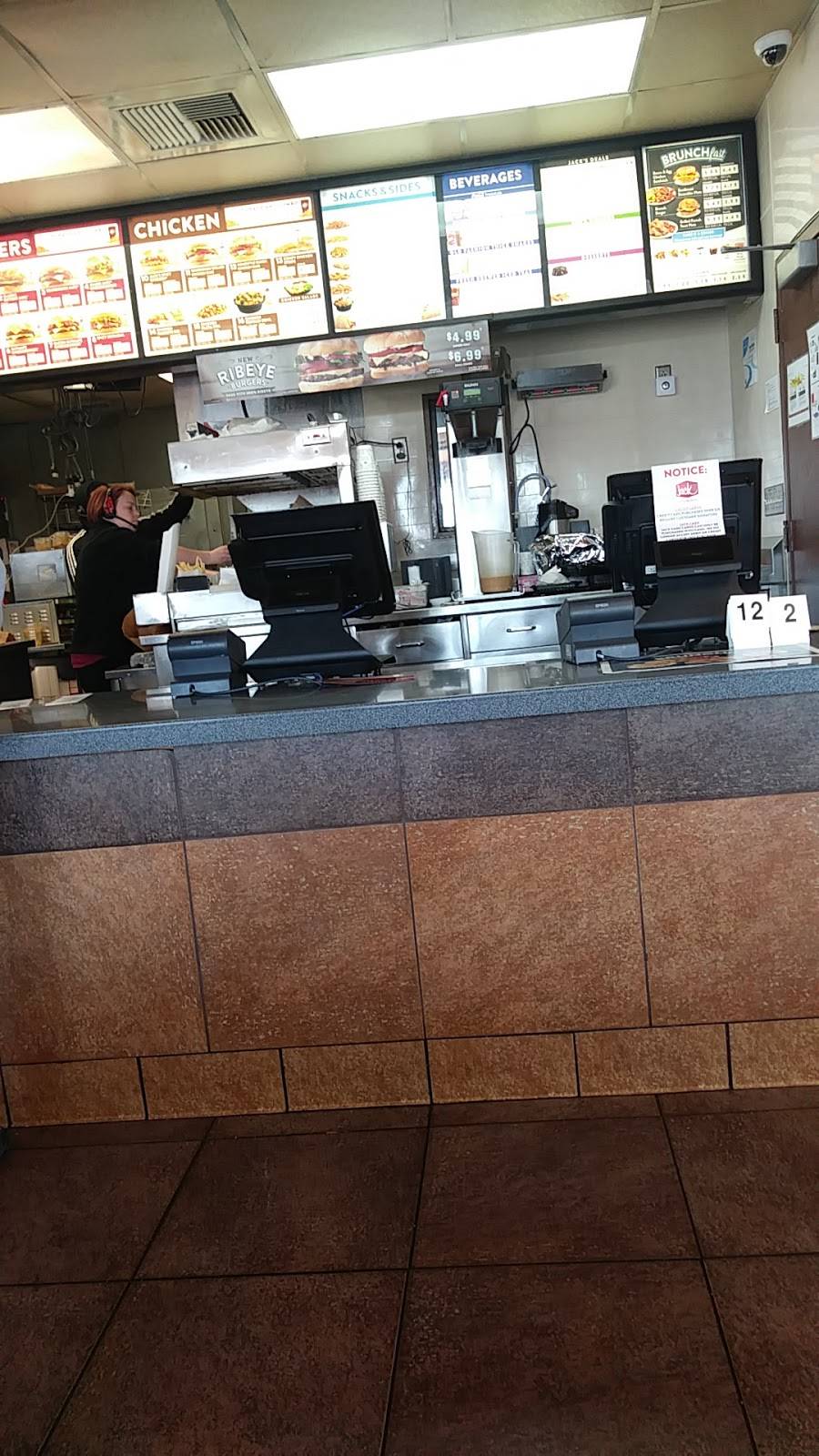 Jack in the Box | restaurant | 11830 Lusher Rd, St. Louis, MO 63138, USA | 3147418770 OR +1 314-741-8770