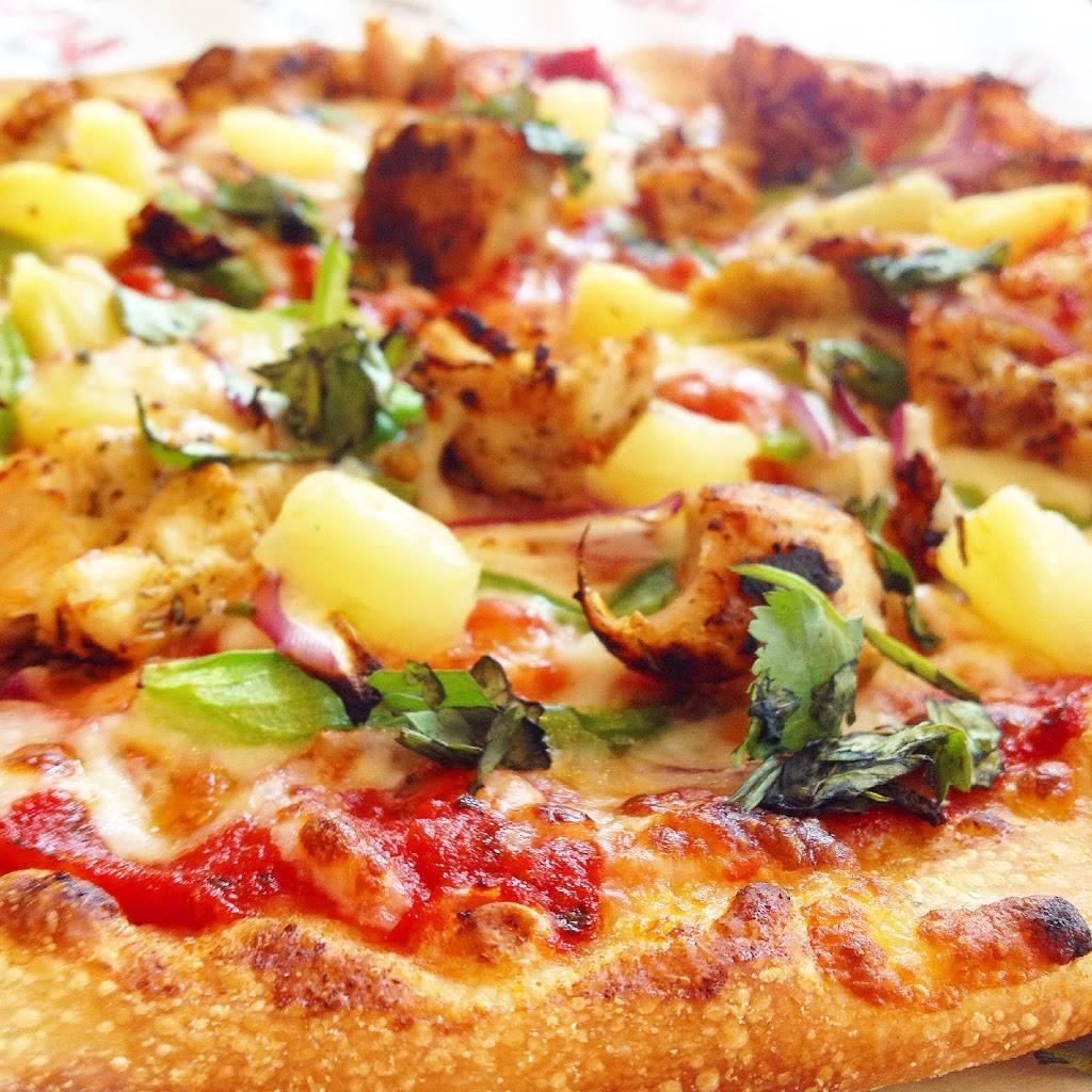 Uncle Maddios Pizza Joint | restaurant | 10601 E Garden Dr #105, Aurora, CO 80012, USA | 3033699075 OR +1 303-369-9075