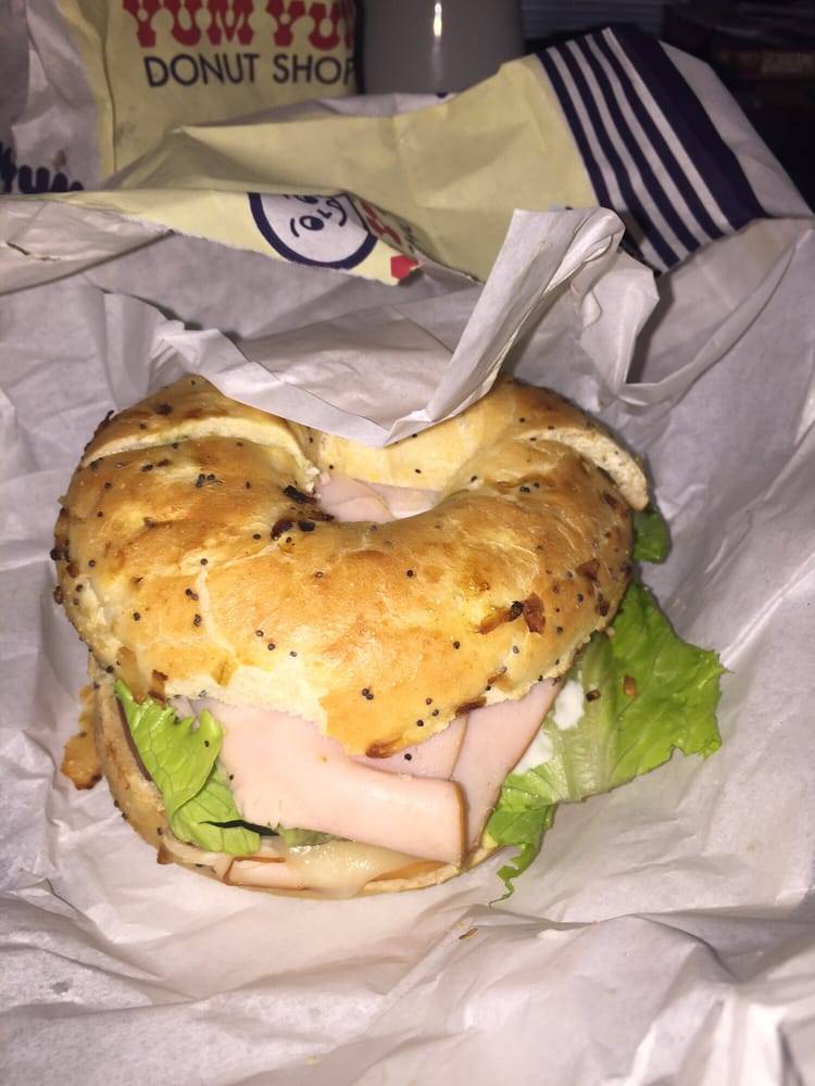 Yum Yum Donuts | cafe | 12201 Venice Blvd, Los Angeles, CA 90066, USA | 3103979391 OR +1 310-397-9391