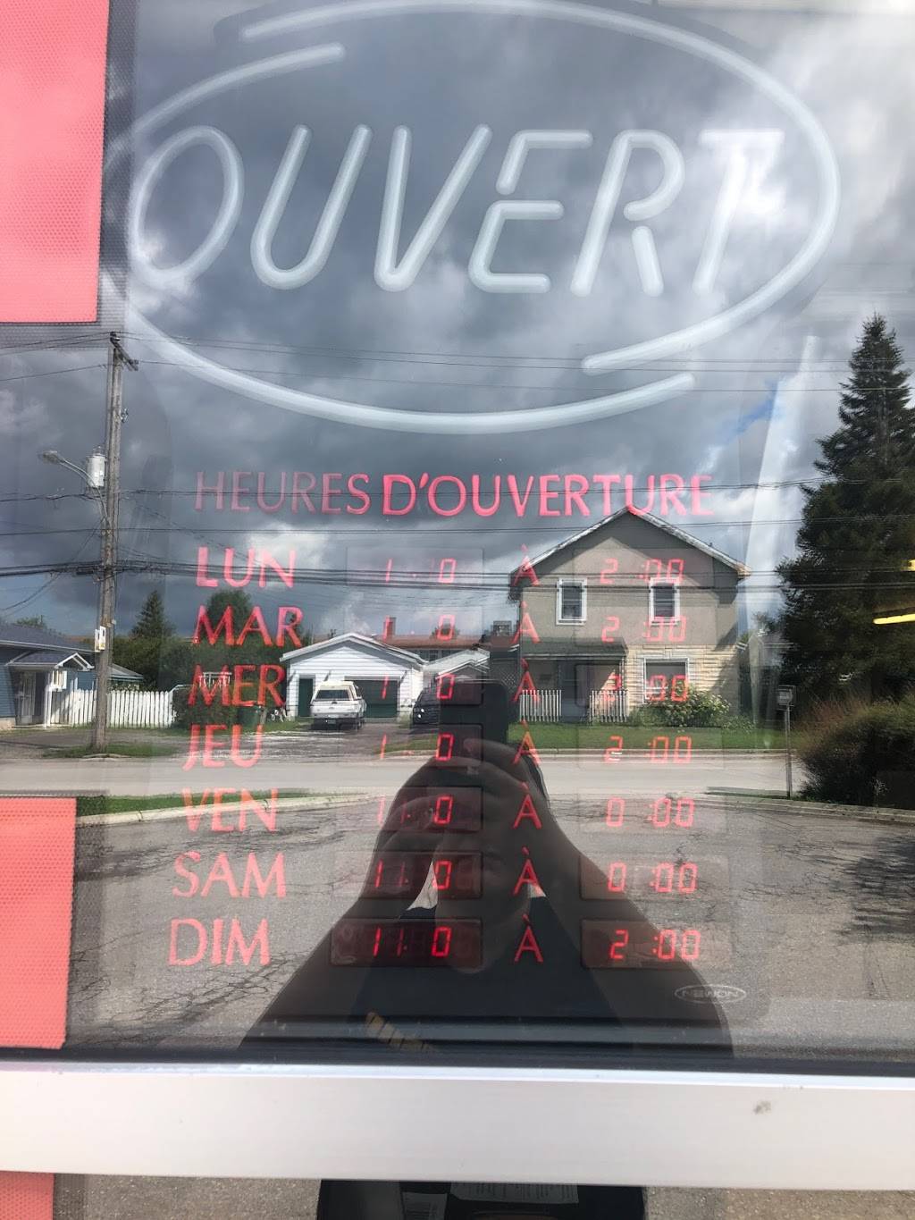 Pizza La Différence | restaurant | 160 Boulevard Lorrain, Gatineau, QC J8P 2G2, Canada | 8196693311 OR +1 819-669-3311