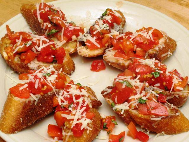 Scrimas Pizza | restaurant | 1600 E Main St, Waukesha, WI 53186, USA | 2625445502 OR +1 262-544-5502