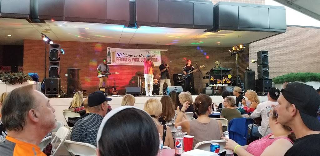 Taste Of Melrose Park | restaurant | 1000 25th Ave, Melrose Park, IL 60160, USA | 7083434000 OR +1 708-343-4000