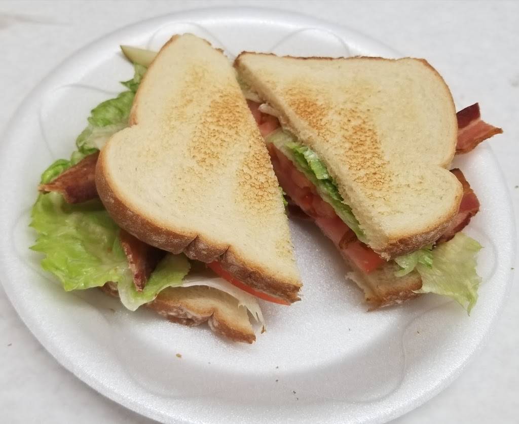 Mom and Dads Deli | meal takeaway | 6345 S Central Ave, Chicago, IL 60638, USA | 7737673354 OR +1 773-767-3354