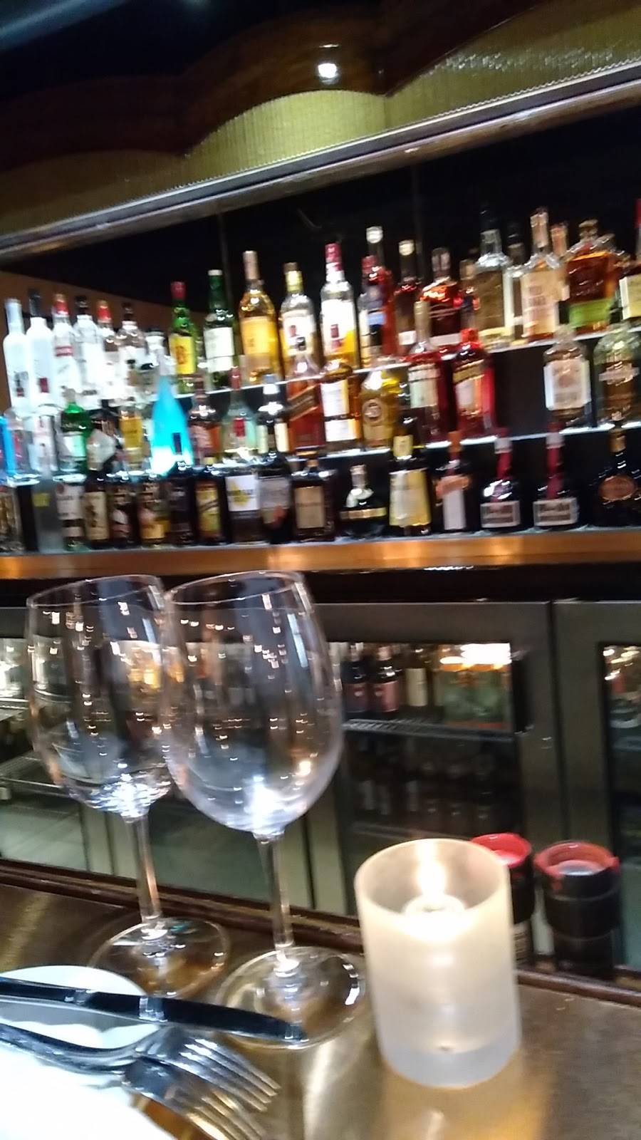 Sophies Steakhouse & Bar | restaurant | 272 Broadway St, South Haven, MI 49090, USA | 2696372121 OR +1 269-637-2121