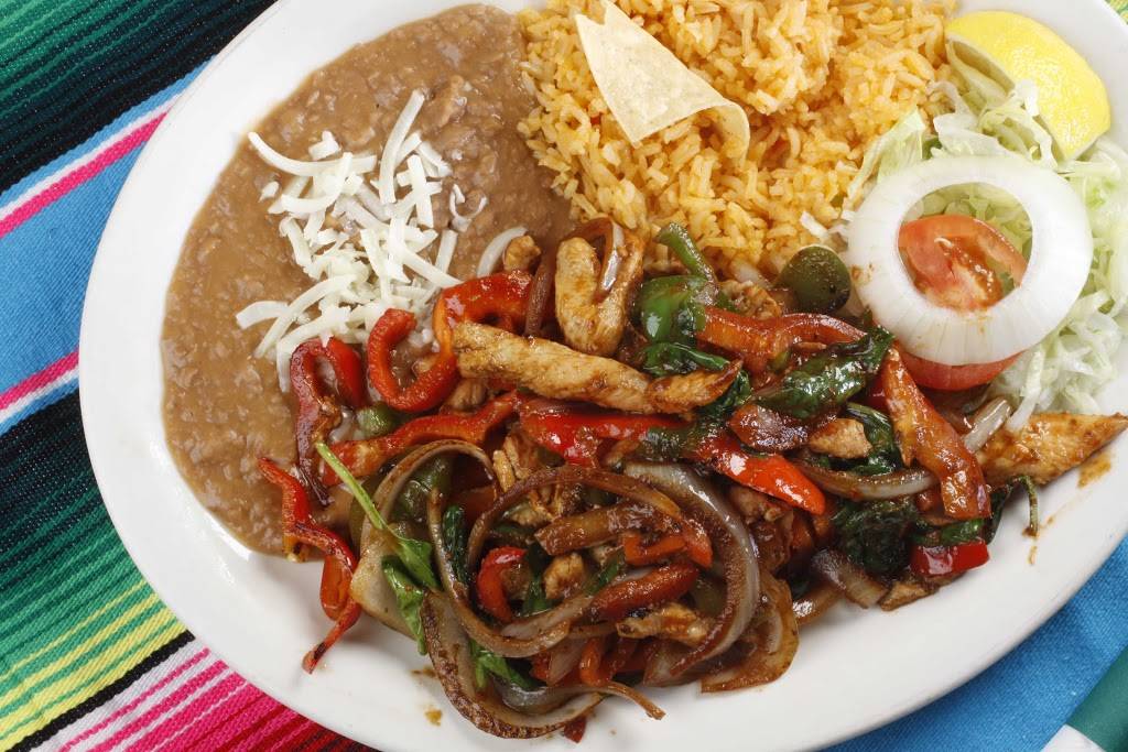 El Sarape West | restaurant | 2615 S Oneida St, Green Bay, WI 54304, USA | 9208573584 OR +1 920-857-3584