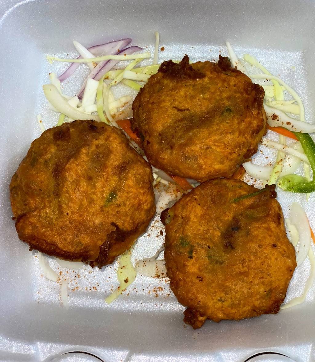 Mavericks Momo Café | restaurant | 621 Woodcrest Ln, Arlington, TX 76010, USA | 6822416228 OR +1 682-241-6228