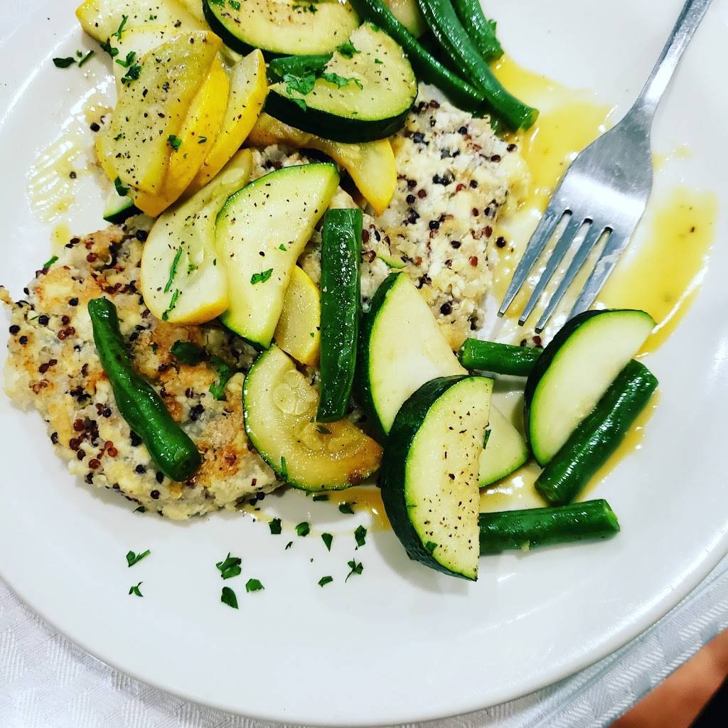 Family Table Cafe | restaurant | 3343 Auburn Rd, Auburn Hills, MI 48326, USA | 2482933351 OR +1 248-293-3351