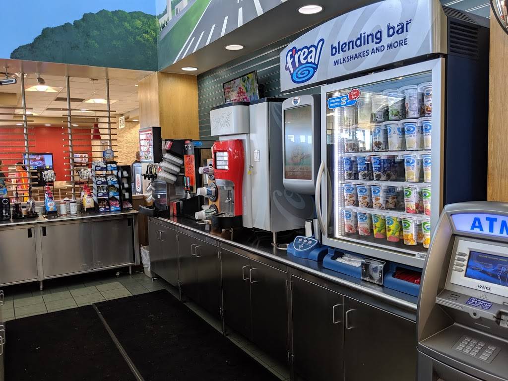 Chapps Landing | restaurant | 35777 S Huron Rd, New Boston, MI 48164, USA | 7347534505 OR +1 734-753-4505