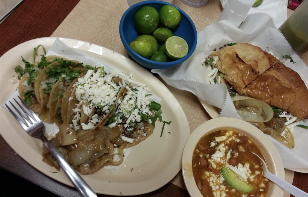 El Rey Del Taco | restaurant | 300 W Ocean Blvd, Los Fresnos, TX 78566, USA | 9562338600 OR +1 956-233-8600