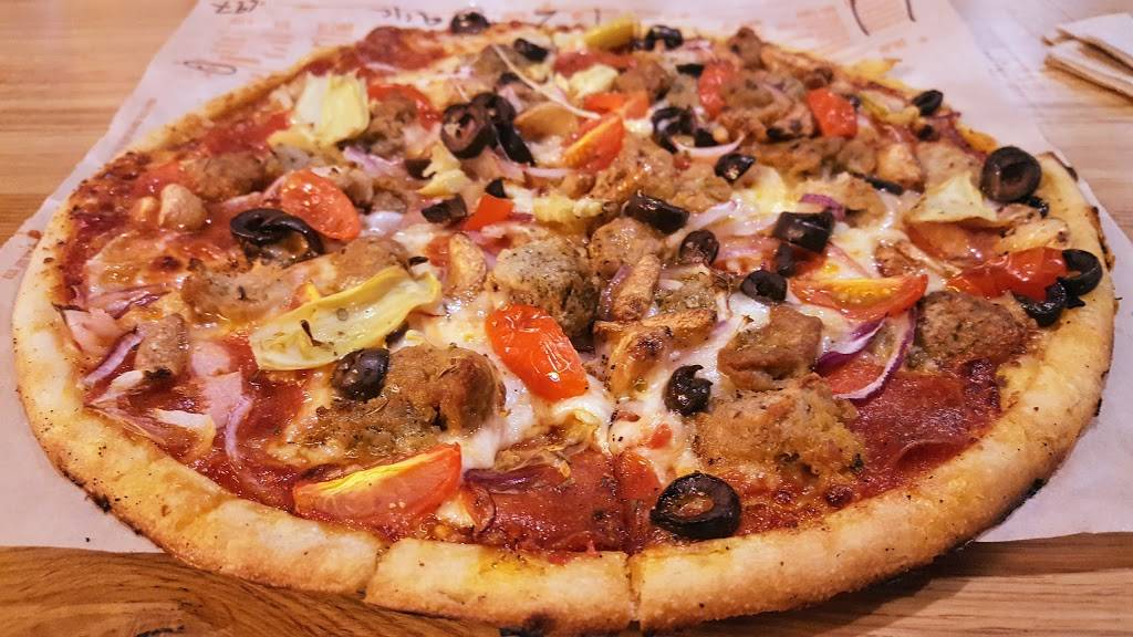 Blaze Pizza | meal takeaway | 2139 N Tustin St #3, Orange, CA 92865, USA | 7144087361 OR +1 714-408-7361