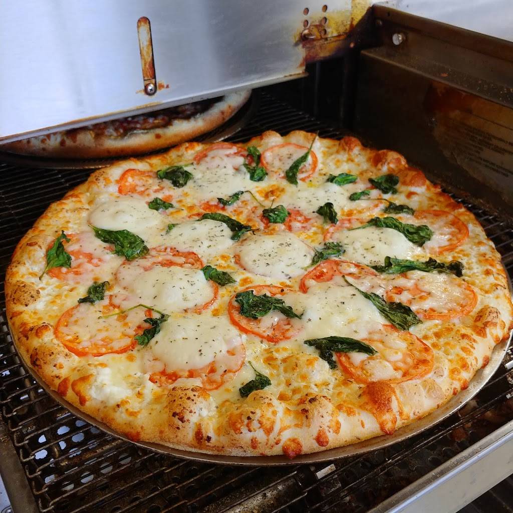 Vizzinis Pizza N Subs | restaurant | 1370 Cape St Claire Rd, Annapolis, MD 21409, USA | 4107578600 OR +1 410-757-8600