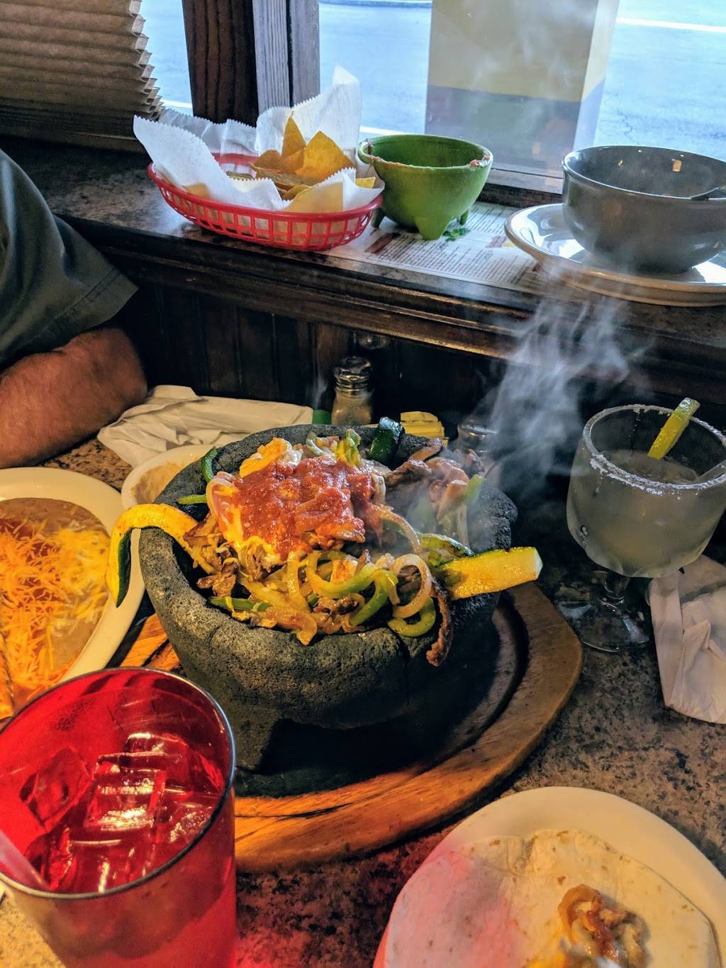 Salsas Mexican Restaurant | restaurant | 3863 S Nova Rd, Port Orange, FL 32127, USA | 3867678237 OR +1 386-767-8237