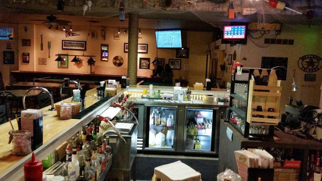 Hot Shots Tavern | restaurant | 137 Kent St, Portland, MI 48875, USA | 5176479959 OR +1 517-647-9959
