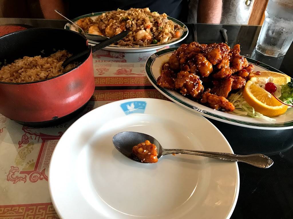 Lucky Dragon Chinese Restaurant | restaurant | 402 W Fillmore St, Colorado Springs, CO 80907, USA | 7196350112 OR +1 719-635-0112