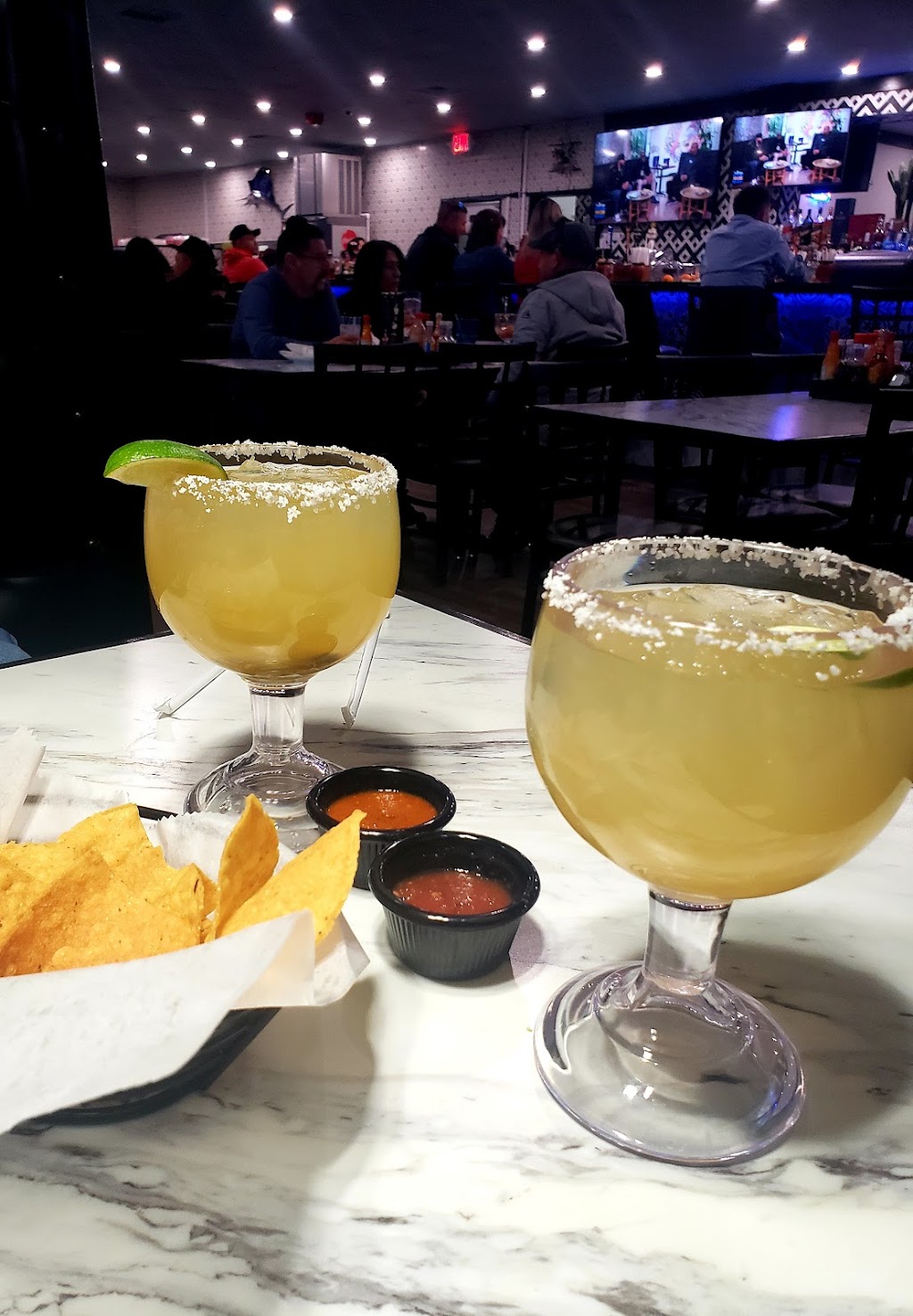 Mariscos Vallarta Seafood and Mexican Grill | restaurant | 2318 Shallowford Village Dr, Chattanooga, TN 37421, USA | 4235419540 OR +1 423-541-9540