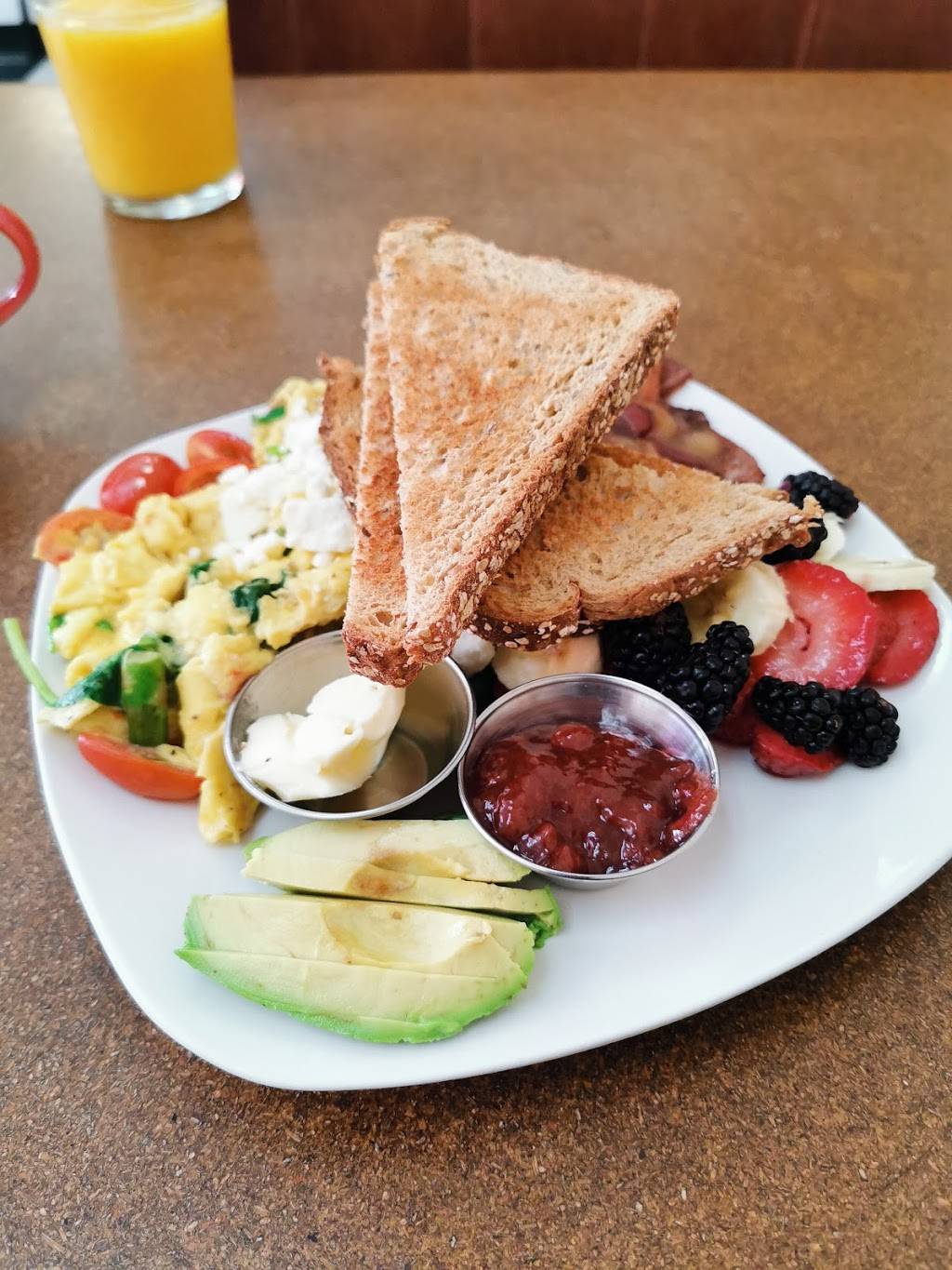 The Bickering Sisters | restaurant | 2487 Grant Ave, Ogden, UT 84401, USA | 8013174463 OR +1 801-317-4463