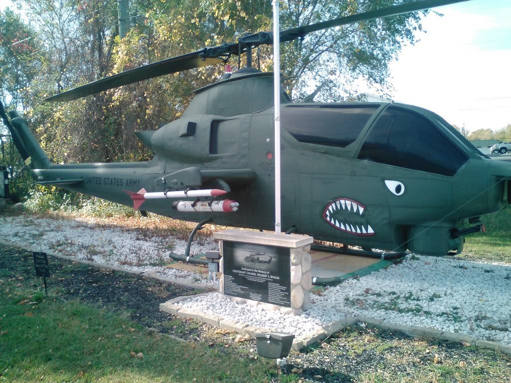 CenterSquare Superstore | restaurant | 1010 S Lapeer Rd, Oxford, MI 48371, USA | 2489692222 OR +1 248-969-2222