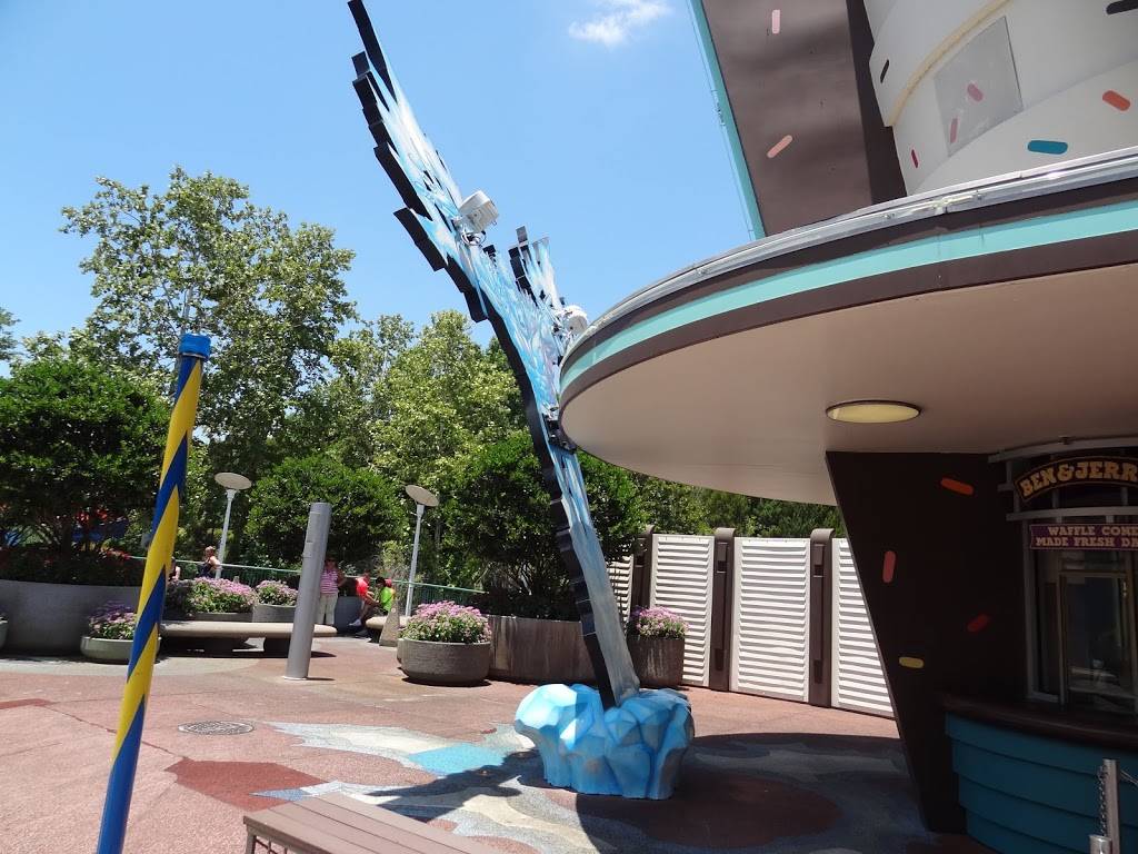 Chill Ice Cream | restaurant | 6000 Universal Blvd, Orlando, FL 32819, USA | 4073638000 OR +1 407-363-8000