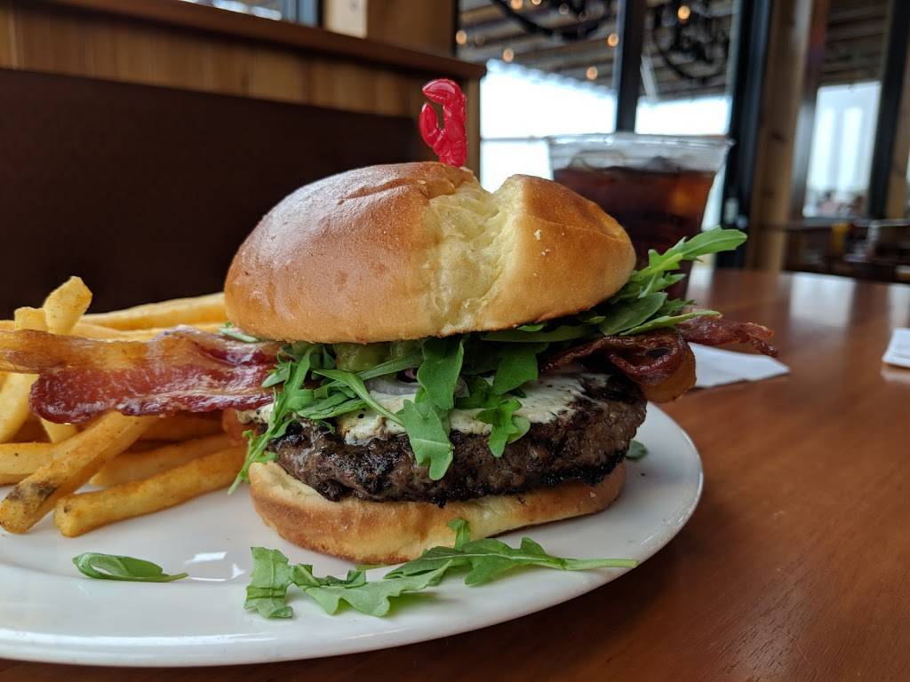 The Boardwalk | restaurant | 341 Bayview Ave, Put-In-Bay, OH 43456, USA | 4192853695 OR +1 419-285-3695