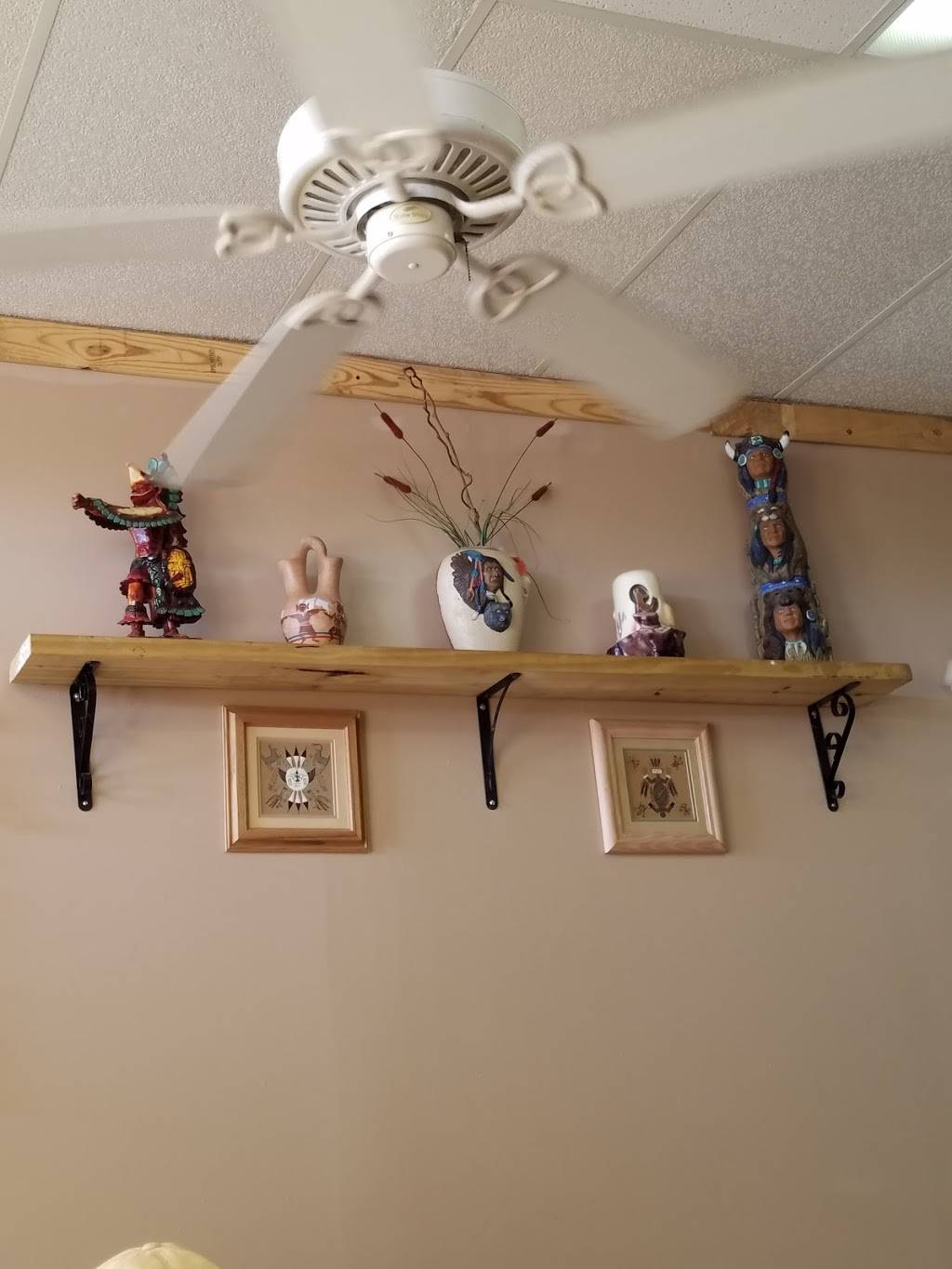 Geronimos Grill Tavares | restaurant | 359 E Burleigh Blvd, Tavares, FL 32778, USA | 3527427432 OR +1 352-742-7432