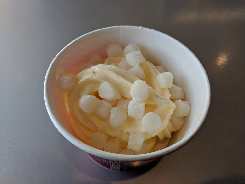 Menchies Frozen Yogurt | bakery | 972 Admiral Callaghan Ln Ste B1, Vallejo, CA 94591, USA | 7073735890 OR +1 707-373-5890