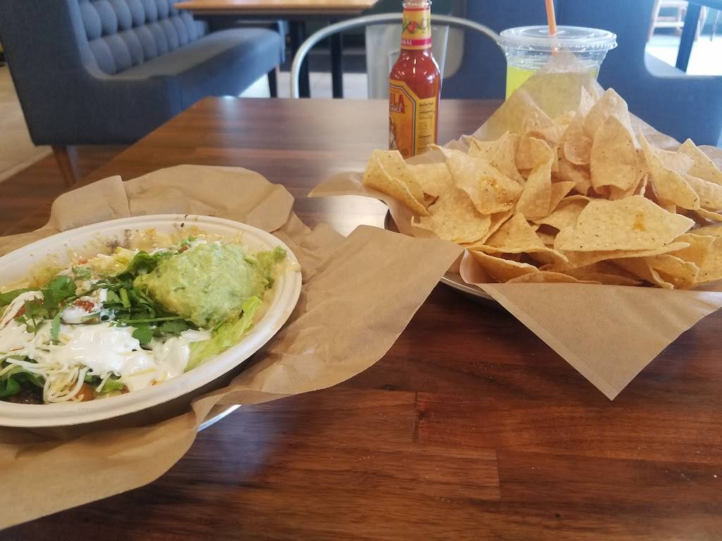 QDOBA Mexican Eats | restaurant | 222 N Saddle Creek Rd, Omaha, NE 68131, USA | 4025510750 OR +1 402-551-0750