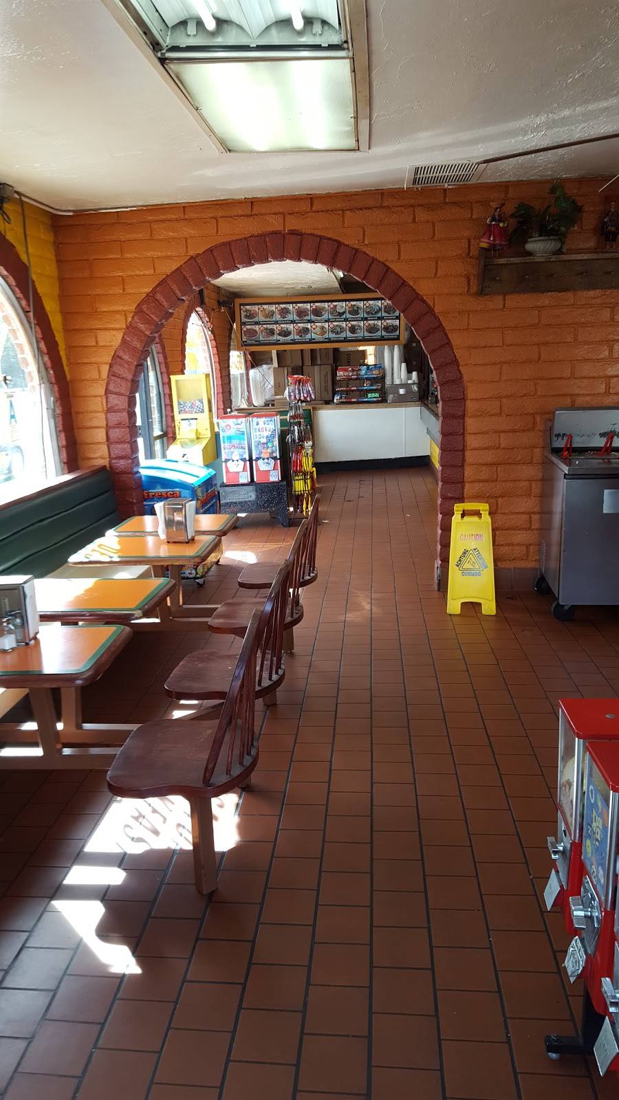 El Rancherito | restaurant | 6455 Woodman Ave, Van Nuys, CA 91401, USA | 8189947715 OR +1 818-994-7715