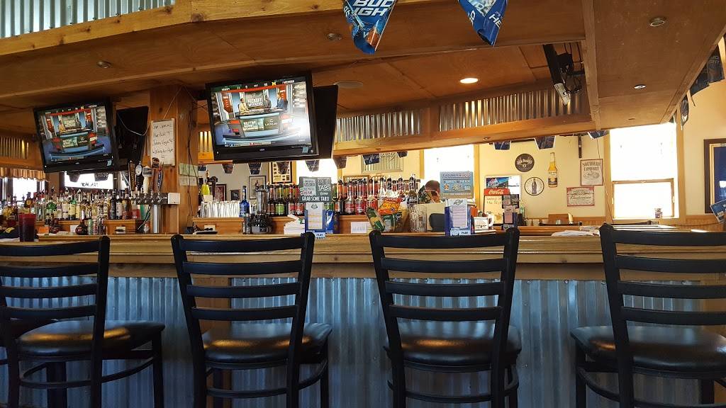 Hitching Post Inn | restaurant | 79 N Main St, Elkton, MI 48731, USA | 9893752496 OR +1 989-375-2496