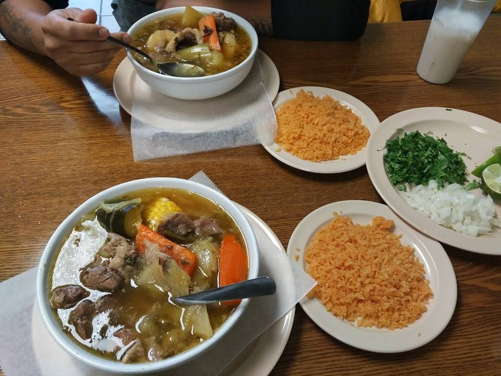 La Tremenda 2 | restaurant | 481 Bluff City Blvd, Elgin, IL 60120, USA | 8479301090 OR +1 847-930-1090