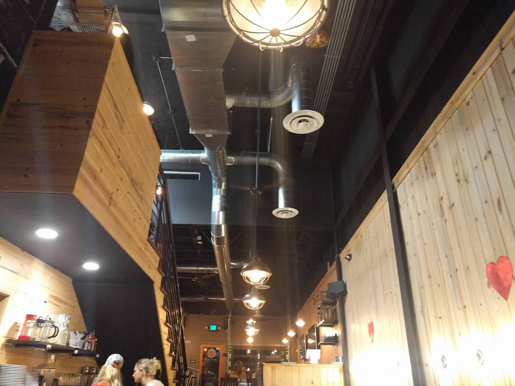 Levitate Gastropub | restaurant | 185 Front St N, Issaquah, WA 98029, USA | 4256778497 OR +1 425-677-8497