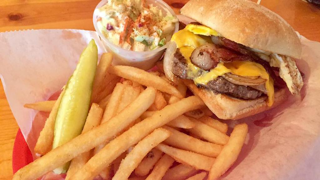 Pattis On 70 | restaurant | 6520 WI-70, Winter, WI 54896, USA | 7152666401 OR +1 715-266-6401