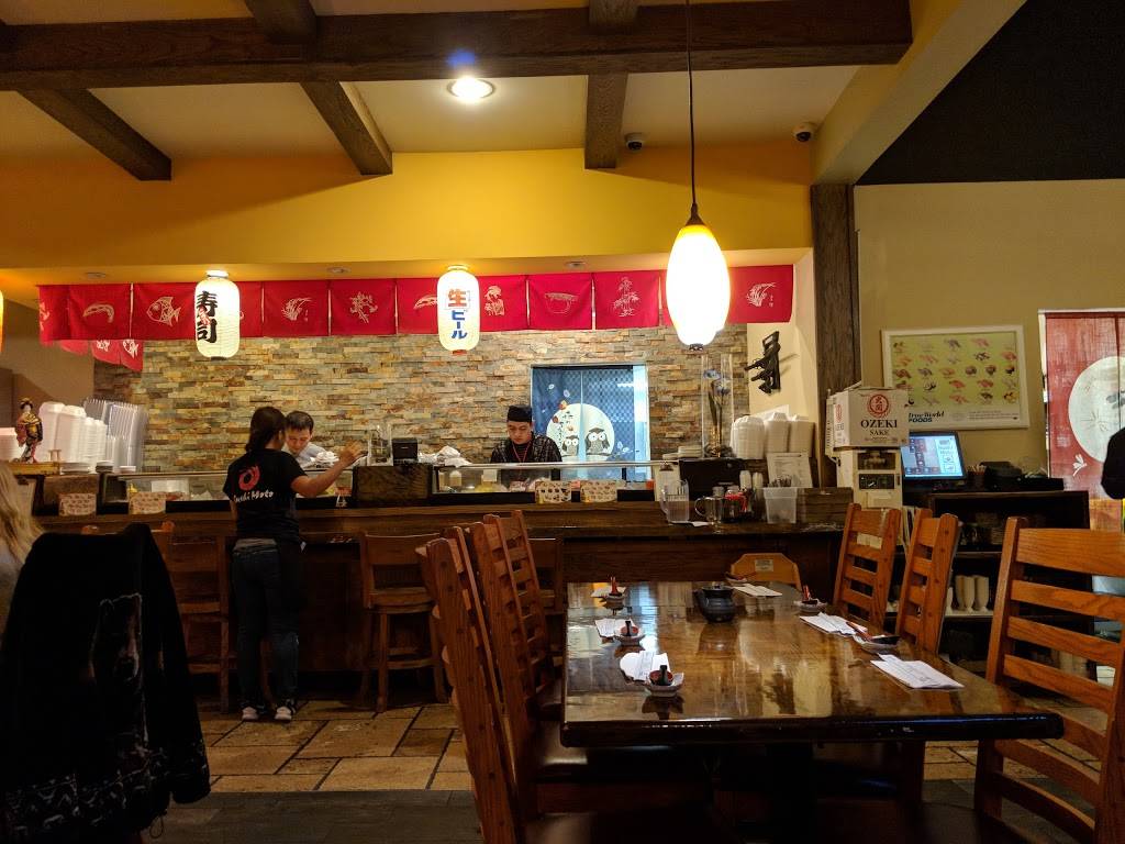 Sushi Moto | restaurant | 436 Elmwood Rd, Lansing, MI 48917, USA | 5175804321 OR +1 517-580-4321