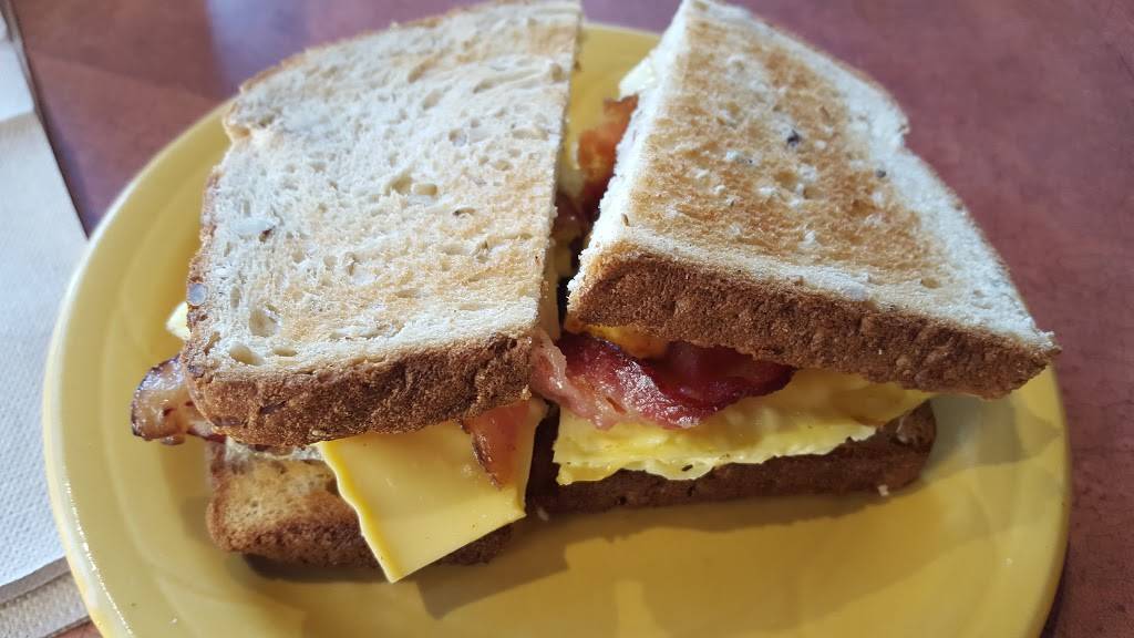 Crooked Tree Coffee House | cafe | 559 1st Capitol Dr, St Charles, MO 63301, USA | 6366695282 OR +1 636-669-5282