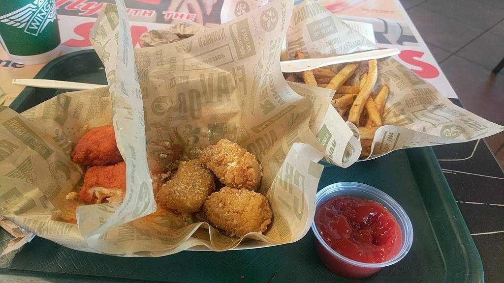 Wingstop | restaurant | 2410 W Jefferson St #116, Joliet, IL 60435, USA | 8156303760 OR +1 815-630-3760