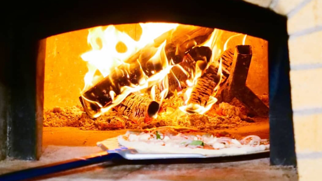 GATTO Wood Oven Pizza | restaurant | 2312 Bloor St W, Toronto, ON M6S 1P2, Canada | 4167629682 OR +1 416-762-9682