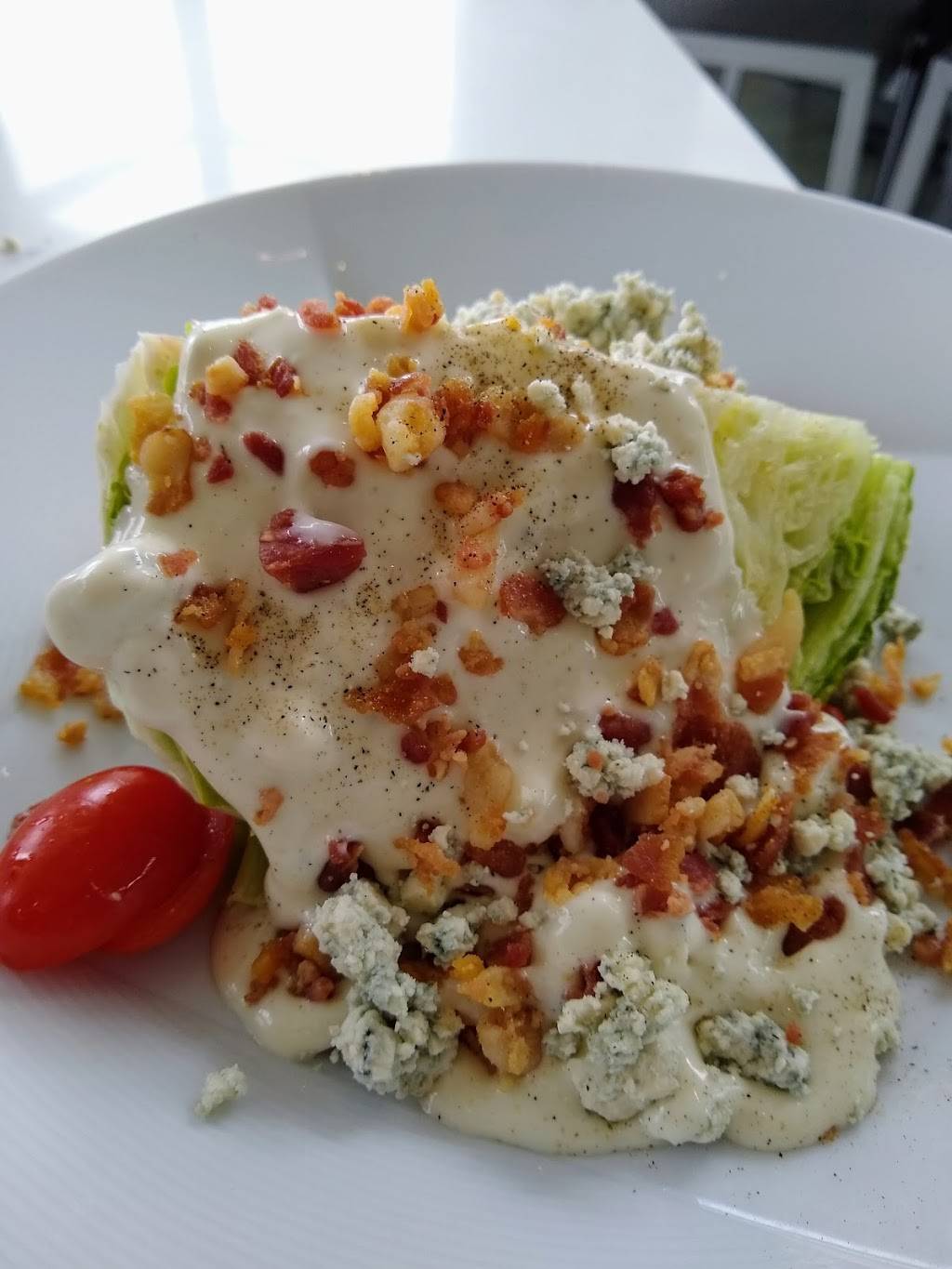 The Patio at McGuiggans | restaurant | 552 Washington St, Whitman, MA 02382, USA | 7814472525 OR +1 781-447-2525