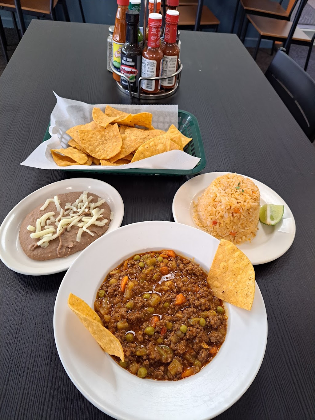 El Rinconcito | restaurant | 100 W Clark St, Colby, WI 54421, USA | 7152230922 OR +1 715-223-0922